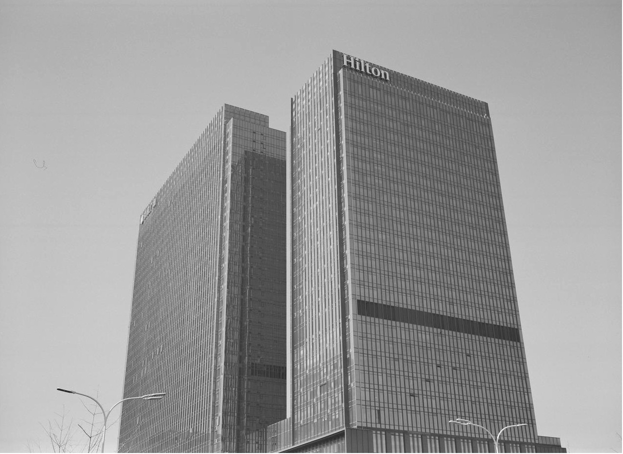 Estudiante aprendiendo finanzas